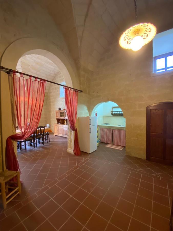 Masseria Montanari Карпиняно Салентино Екстериор снимка