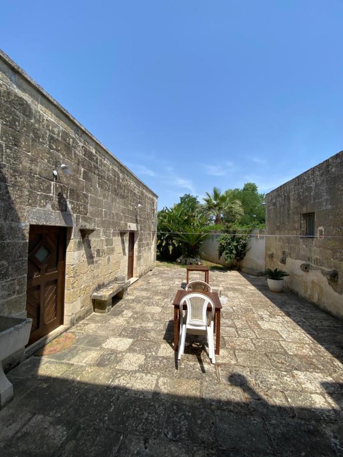 Masseria Montanari Карпиняно Салентино Екстериор снимка