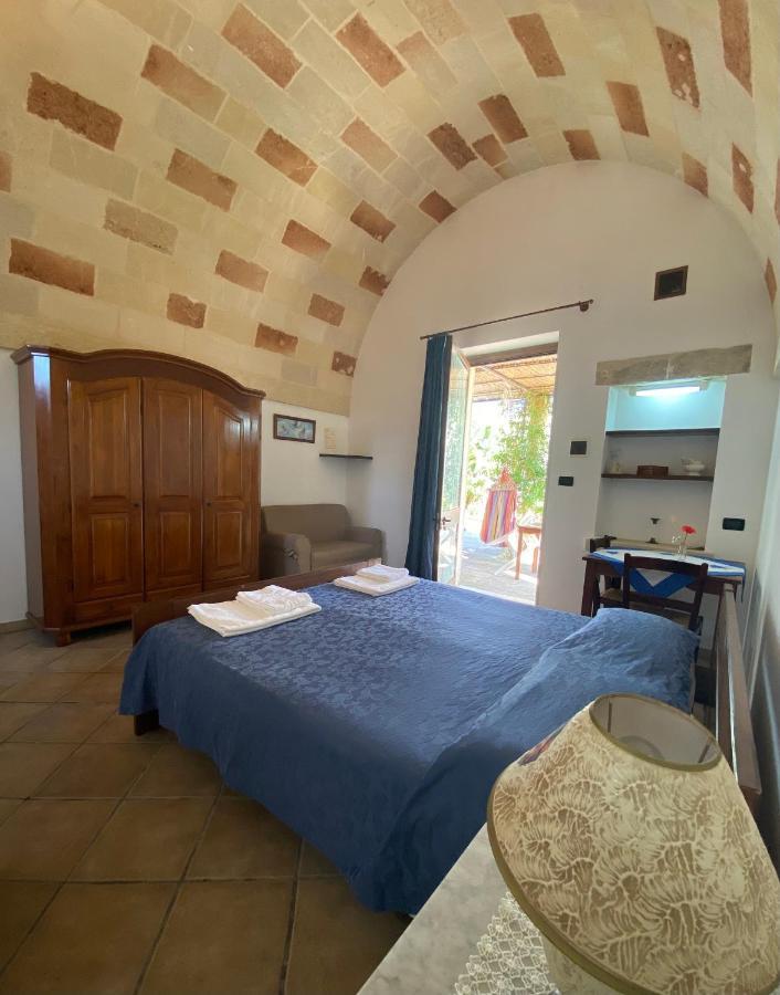 Masseria Montanari Карпиняно Салентино Екстериор снимка