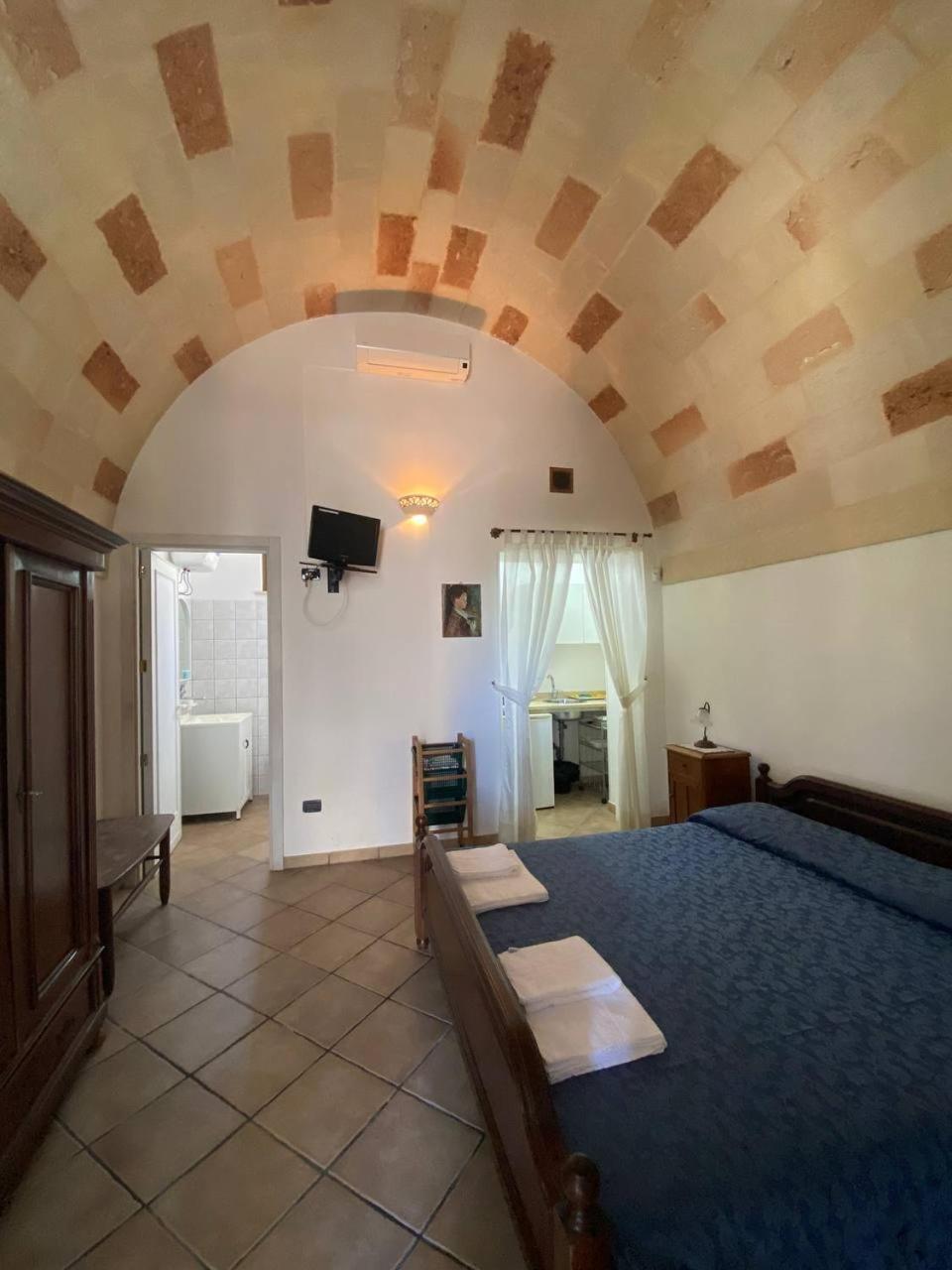 Masseria Montanari Карпиняно Салентино Екстериор снимка