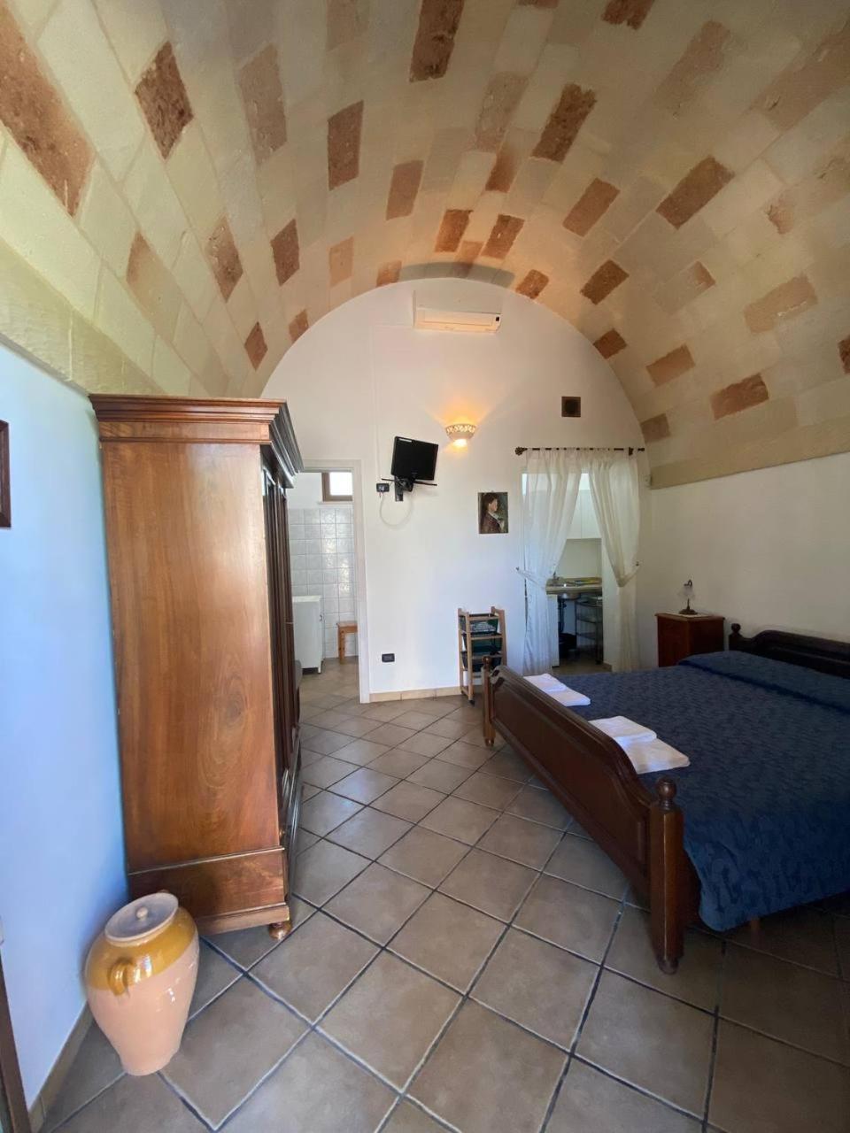Masseria Montanari Карпиняно Салентино Екстериор снимка
